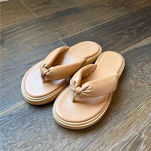 Old Navy Tan Knot Sandals